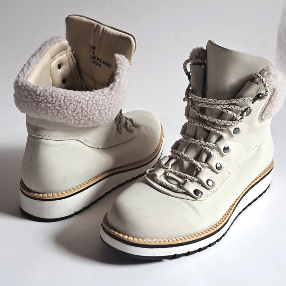 Women's Winter Lace-Up Sherpa Collar Boots in Cream